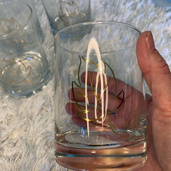 Rocks Glasses Gold Leaf Pattern Weighted Bottom - Picture 5 of 5